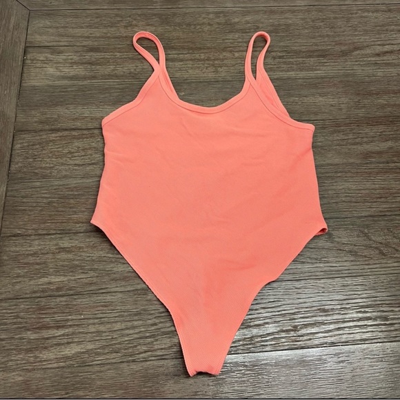 Victoria secret bodysuit Size Large NWOT great coral thong summer beach 🛼👖🫶 - Picture 6 of 8